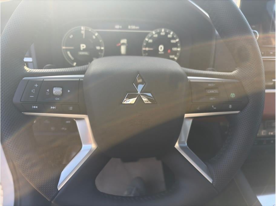 2025 Mitsubishi Outlander PHEV SEL Premium Package