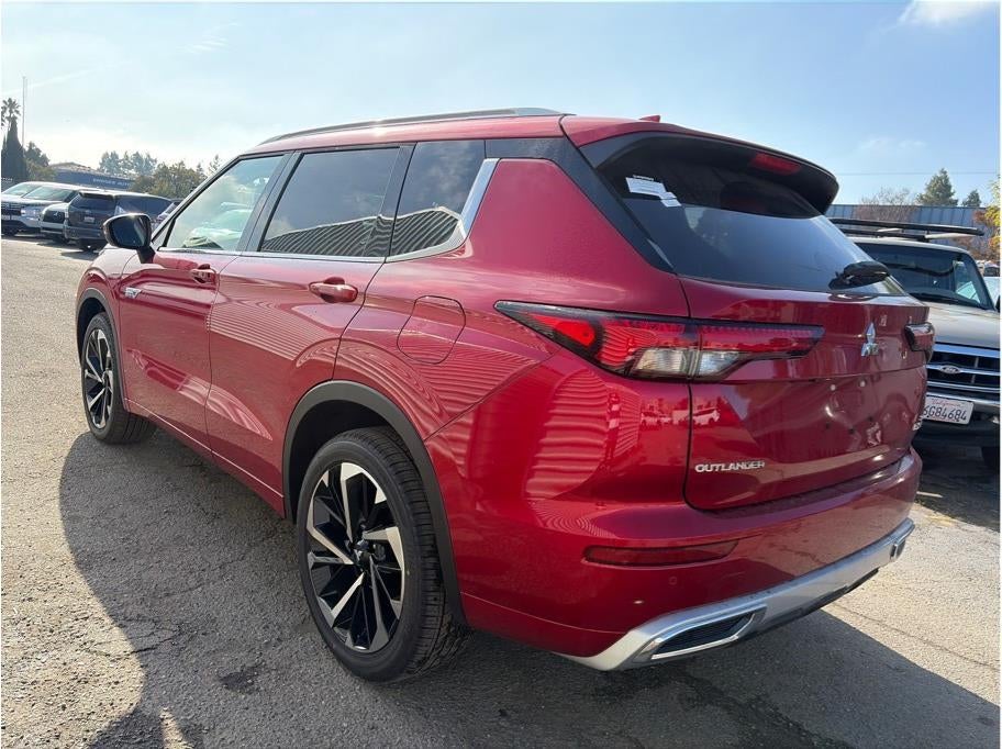 2025 Mitsubishi Outlander PHEV SEL