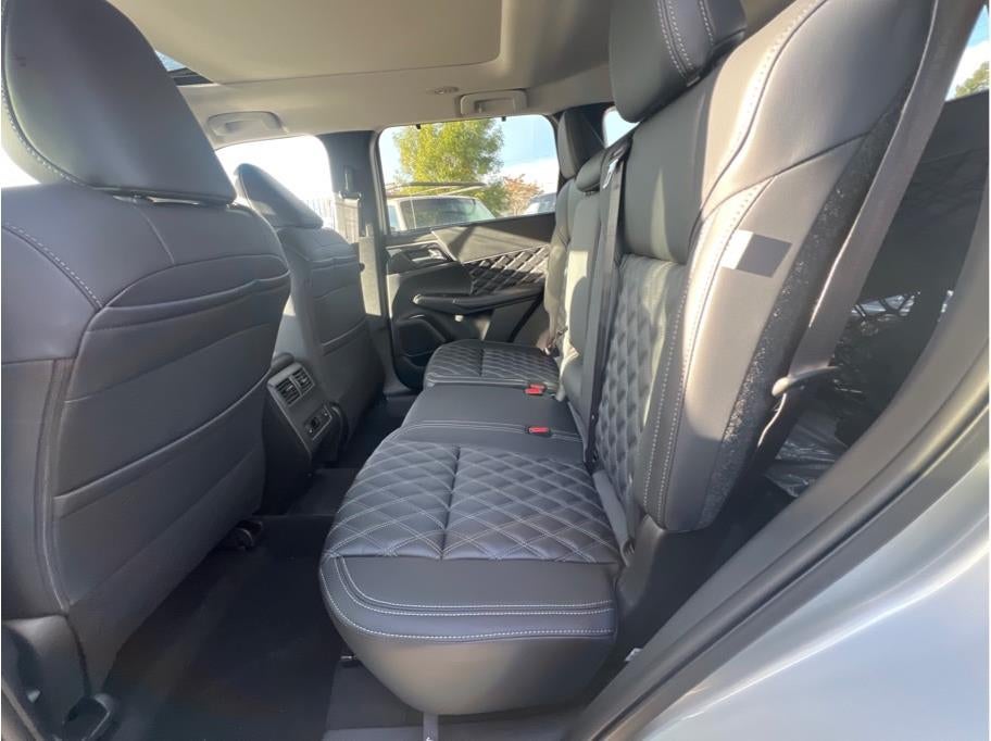 2025 Mitsubishi Outlander PHEV SEL