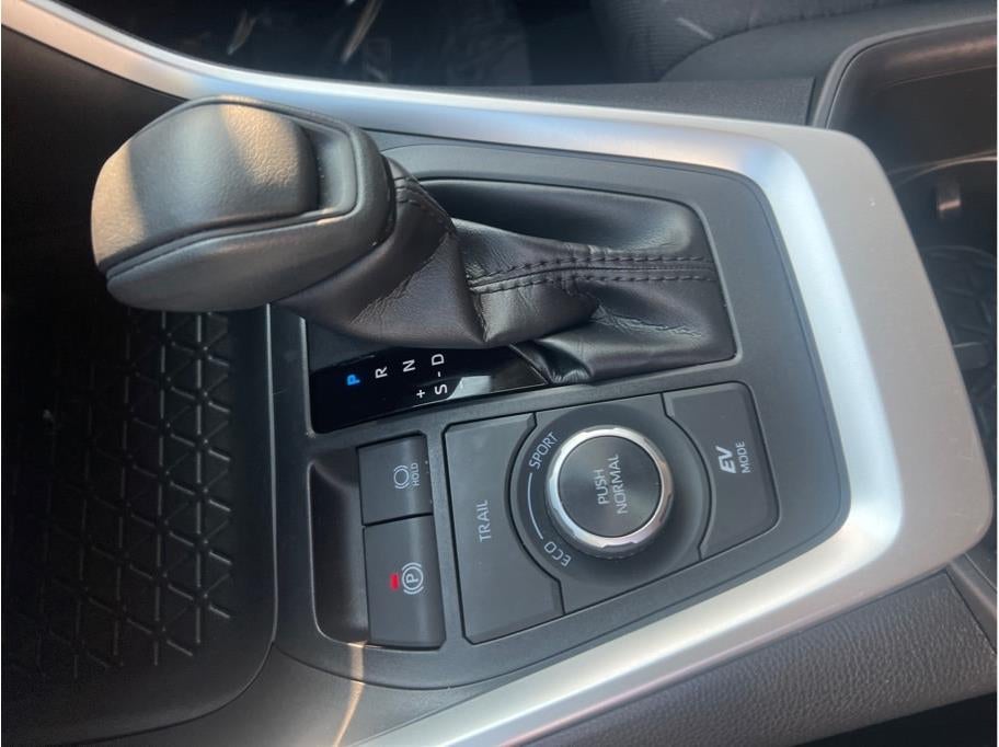 2022 Toyota RAV4 Hybrid XLE Sport Utility 4D