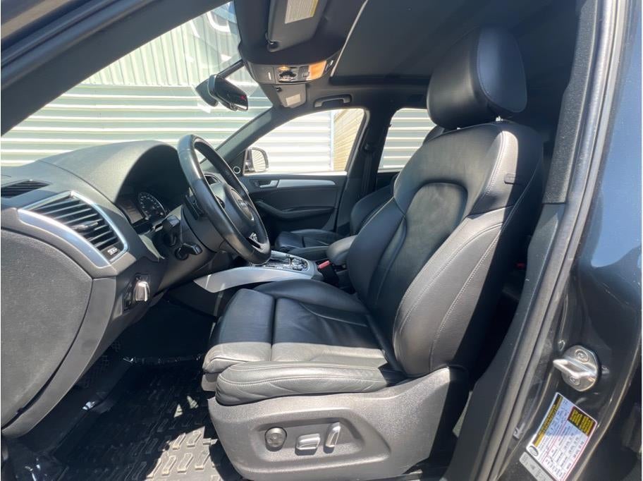 2017 Audi Q5 2.0T Premium Plus Sport Utility 4D