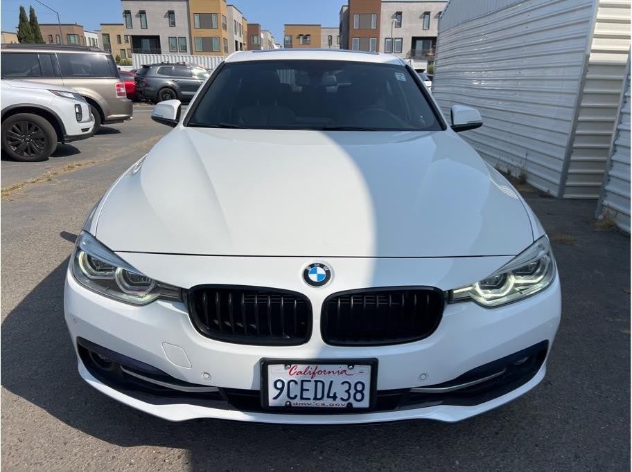 2018 BMW 3 Series 330e iPerformance Sedan 4D
