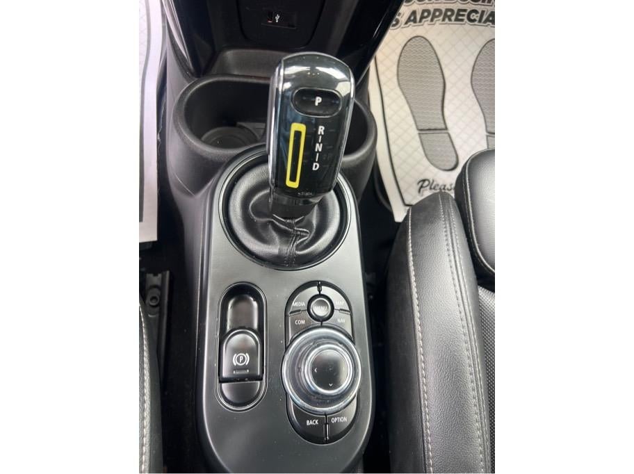 2022 MINI Hardtop 2 Door Cooper SE Hatchback 2D