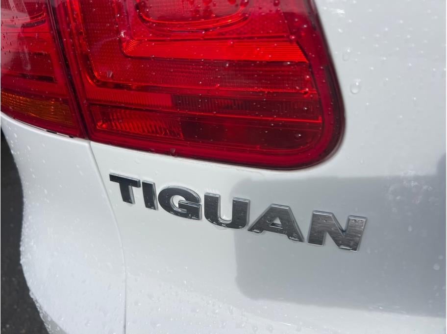 2015 Volkswagen Tiguan 2.0T SEL Sport Utility 4D