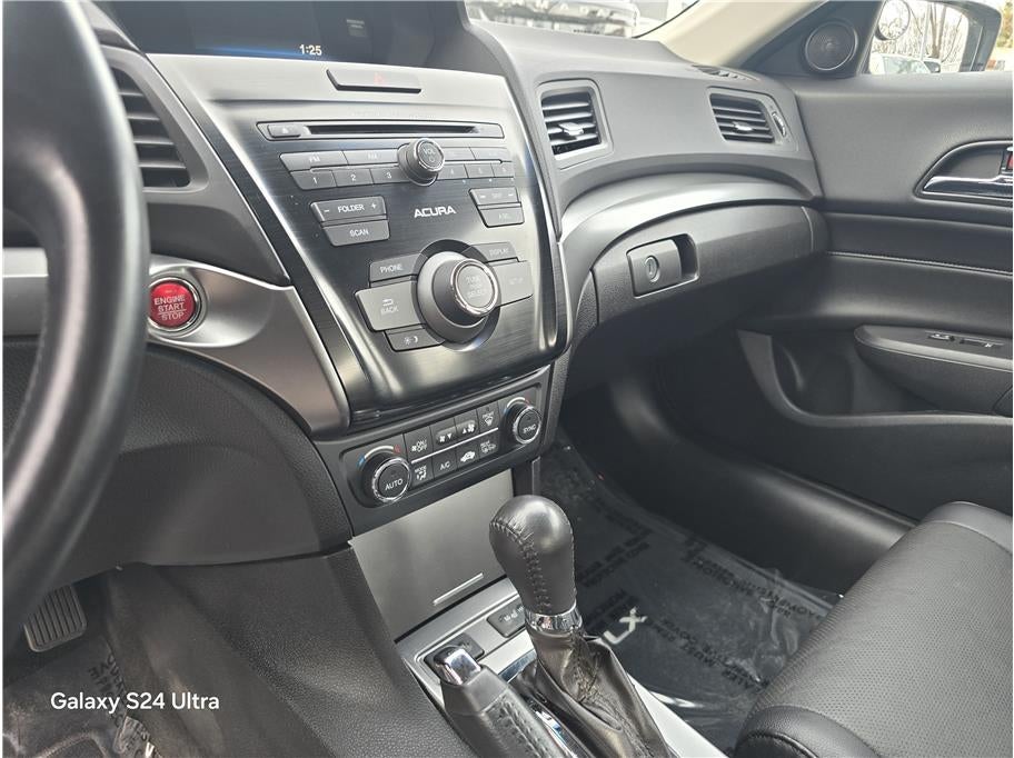 2014 Acura ILX 2.0L Sedan 4D