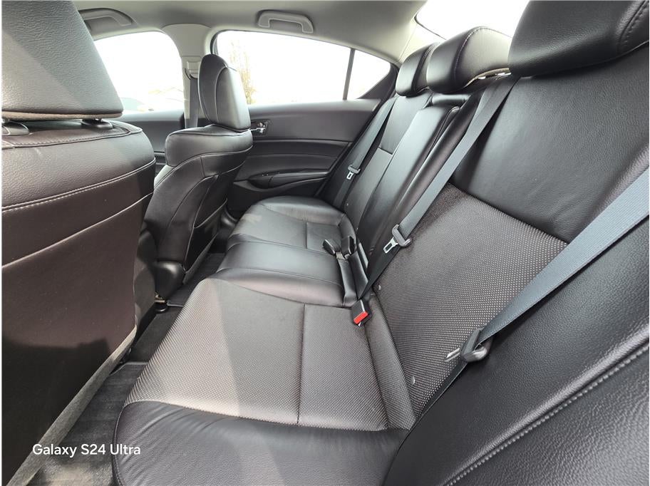 2014 Acura ILX 2.0L Sedan 4D