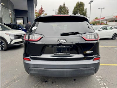 2019 Jeep Cherokee Latitude Sport Utility 4D