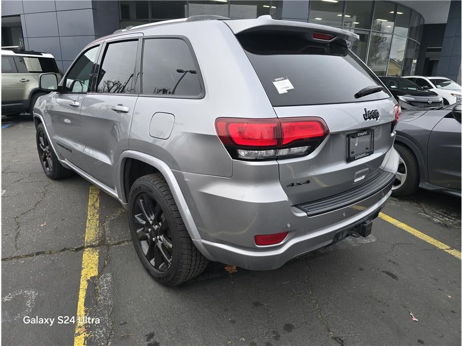 2021 Jeep Grand Cherokee Laredo X Sport Utility 4D