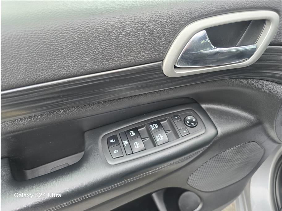 2021 Jeep Grand Cherokee Laredo X Sport Utility 4D