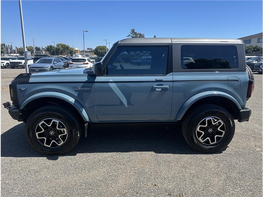 2023 Ford Bronco Outer Banks Sport Utility 2D