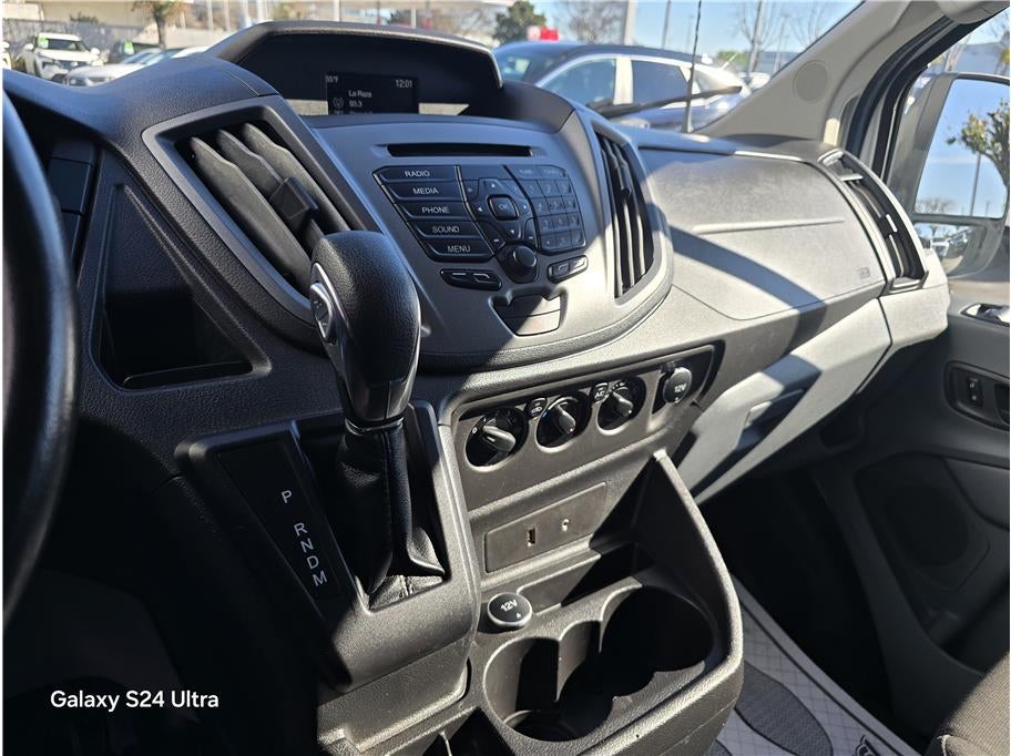 2016 Ford Transit 150 Wagon XL w/Low Roof w/60/40 Side Door Van 3D