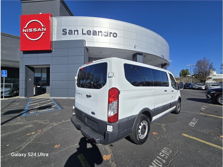 2016 Ford Transit 150 Wagon XL w/Low Roof w/60/40 Side Door Van 3D