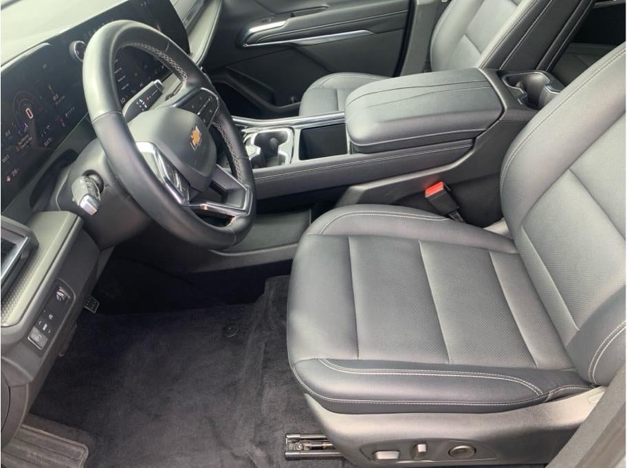 2025 Chevrolet Traverse LT Sport Utility 4D