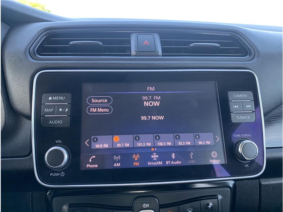 2022 Nissan LEAF SV Hatchback 4D