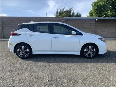 2022 Nissan LEAF SV Hatchback 4D