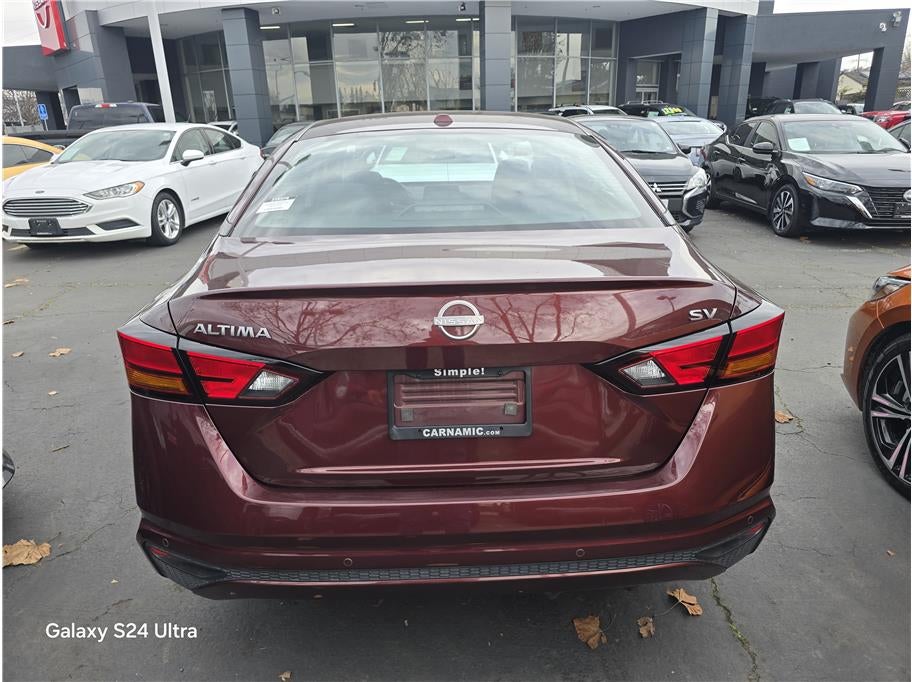 2024 Nissan Altima 2.5 SV Sedan 4D