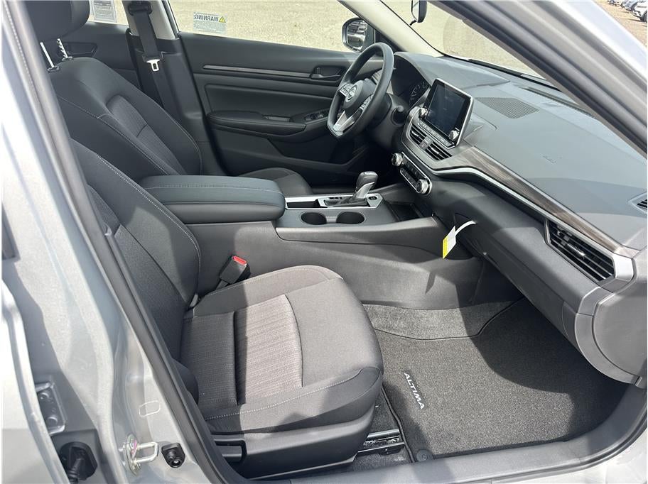 2026 Nissan Altima 2.5 SV Sedan 4D