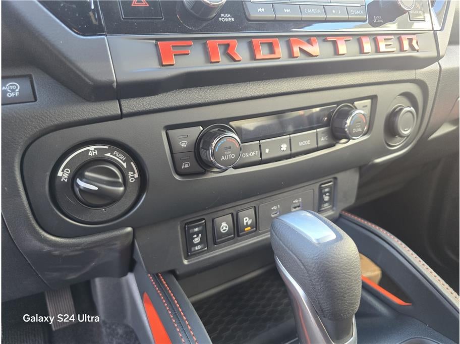 2026 Nissan Frontier Crew Cab PRO-4X Pickup 4D 5 ft