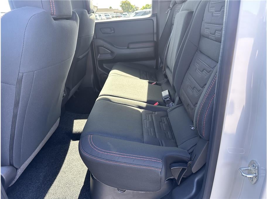 2026 Nissan Frontier Crew Cab PRO-4X Pickup 4D 5 ft