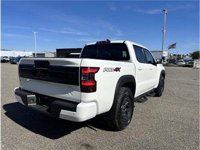2026 Nissan Frontier Crew Cab PRO-4X Pickup 4D 5 ft
