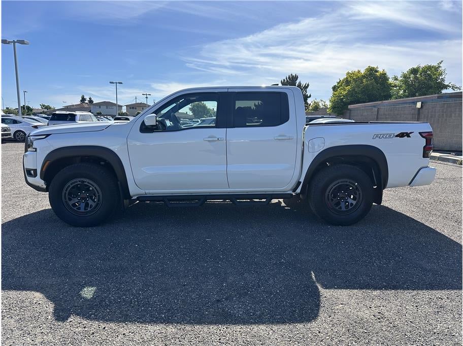 2026 Nissan Frontier Crew Cab PRO-4X Pickup 4D 5 ft