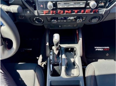 2025 Nissan Frontier Crew Cab PRO-4X Pickup 4D 5 ft