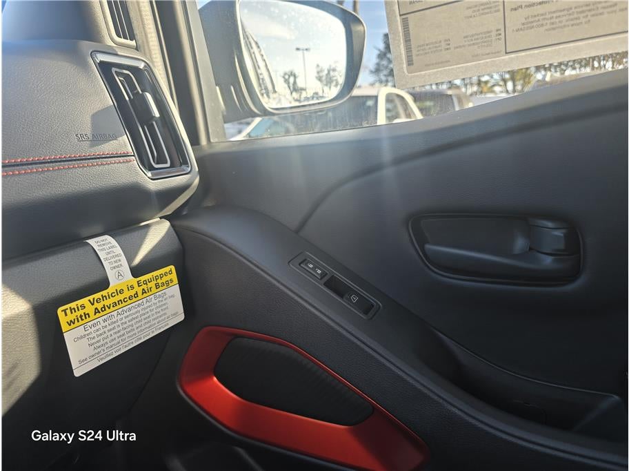 2026 Nissan Frontier Crew Cab PRO-4X Pickup 4D 6 ft