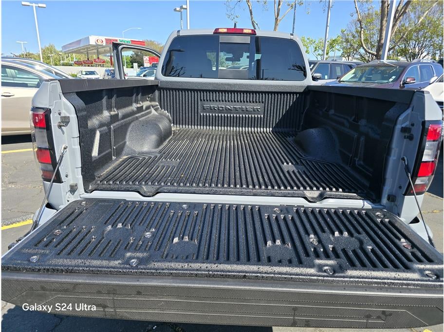 2026 Nissan Frontier Crew Cab SV Pickup 4D 6 ft