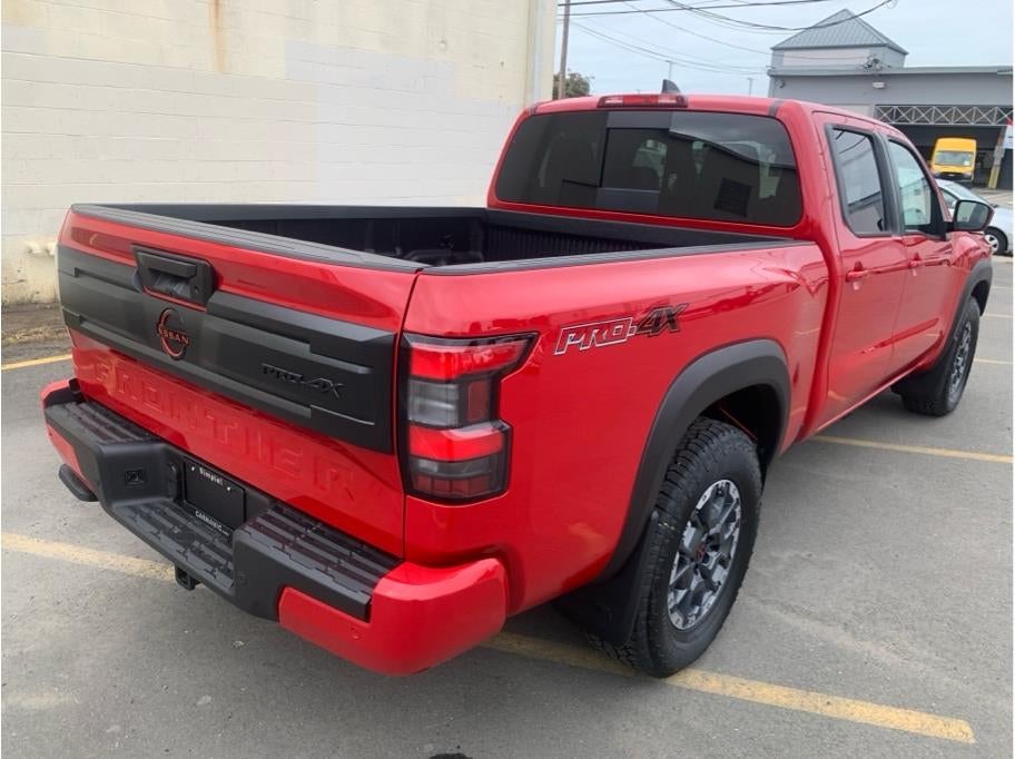 2026 Nissan Frontier Crew Cab PRO-4X Pickup 4D 6 ft