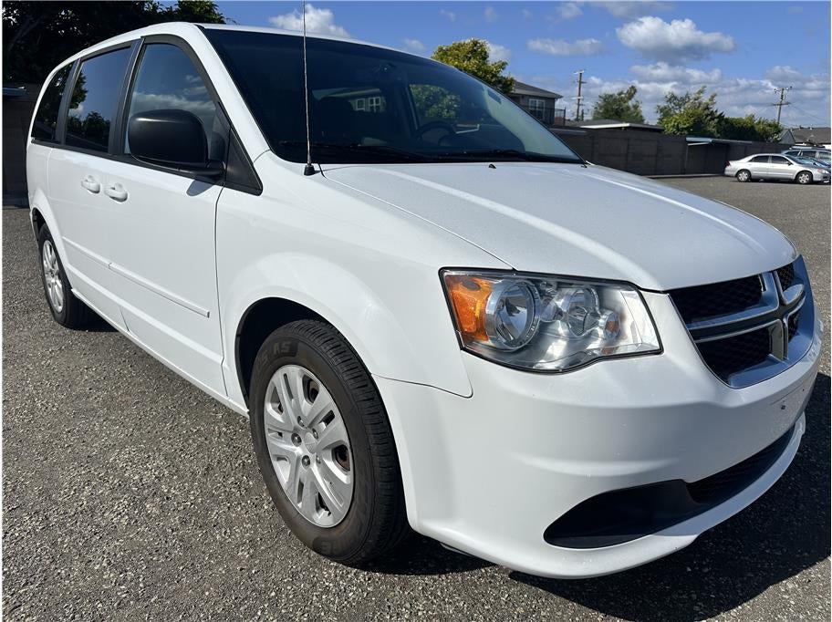 2017 Dodge Grand Caravan Passenger SE Minivan 4D