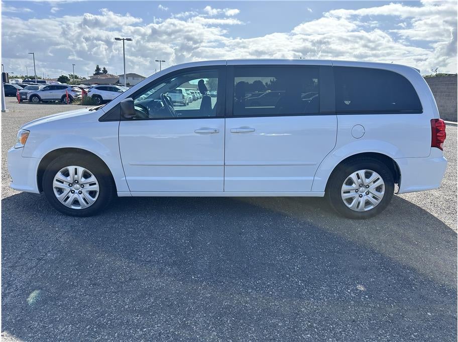 2017 Dodge Grand Caravan Passenger SE Minivan 4D