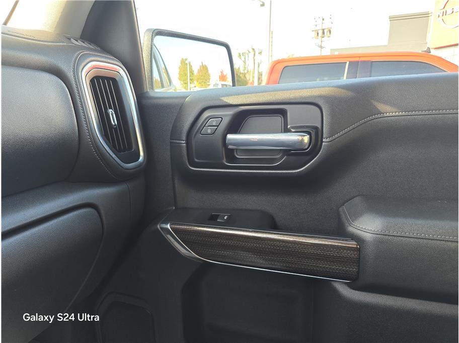 2020 Chevrolet Silverado 1500 Crew Cab LT Pickup 4D 5 3/4 ft