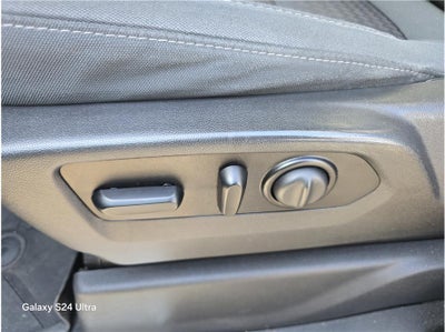 2020 Chevrolet Silverado 1500 Crew Cab LT Pickup 4D 5 3/4 ft