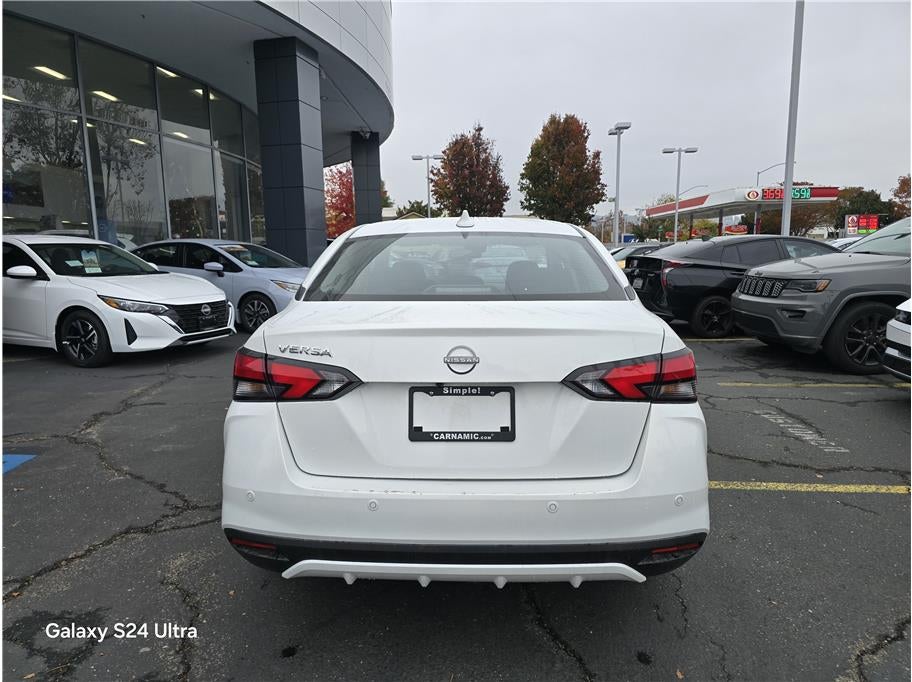 2025 Nissan Versa SV