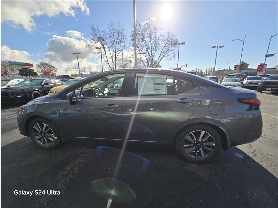 2025 Nissan Versa SV