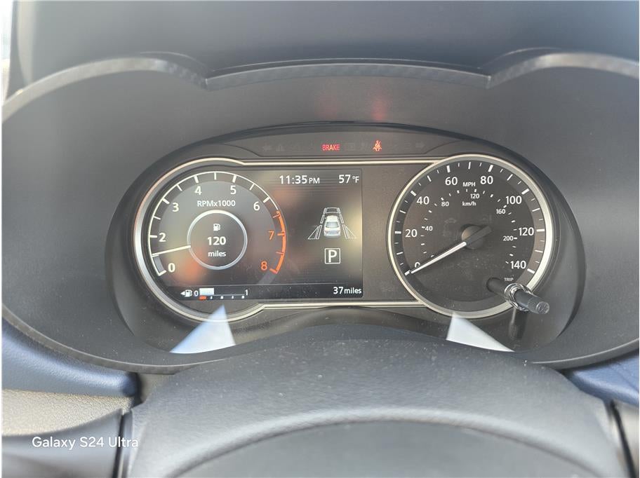 2025 Nissan Versa SV Sedan 4D