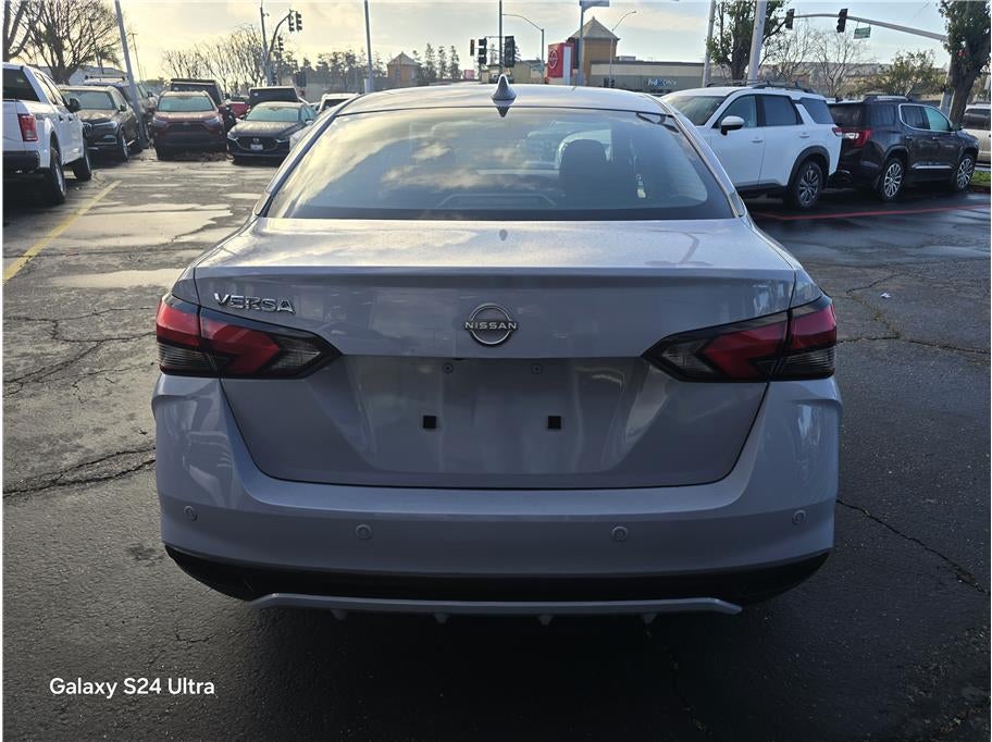 2025 Nissan Versa SV Sedan 4D