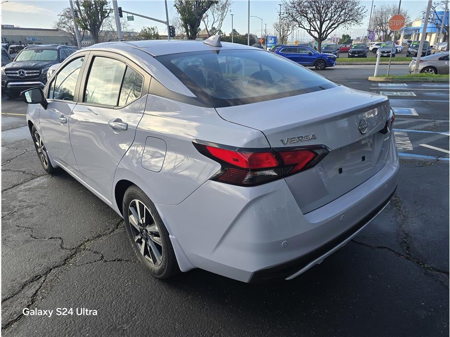 2025 Nissan Versa SV Sedan 4D