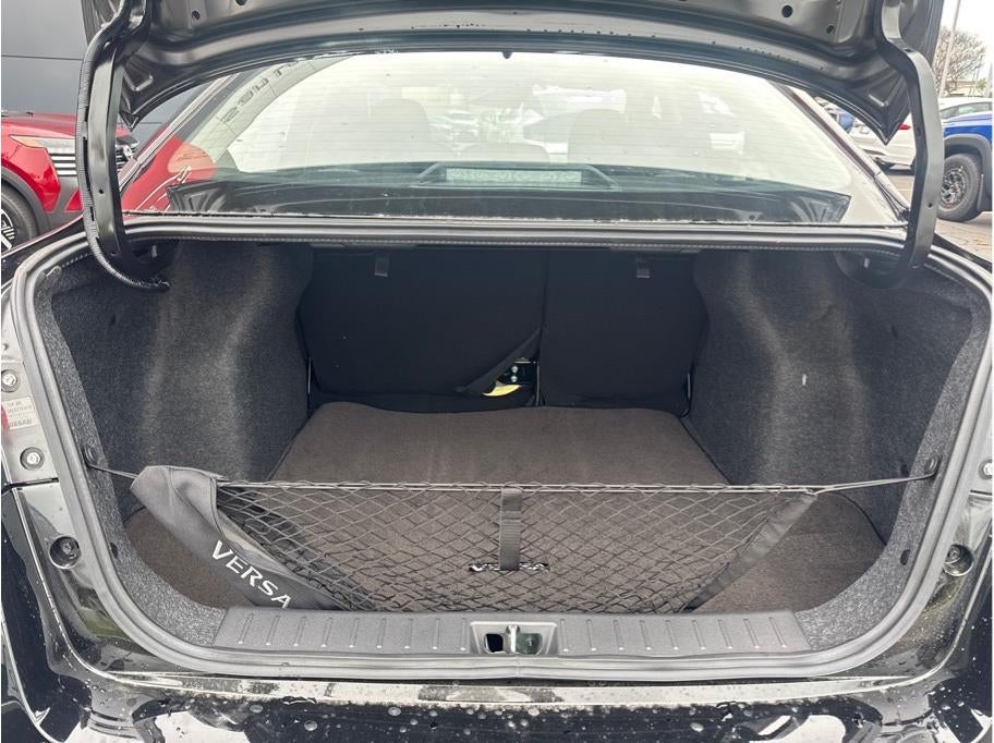 2025 Nissan Versa SR Sedan 4D