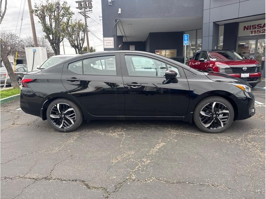 2025 Nissan Versa SR Sedan 4D