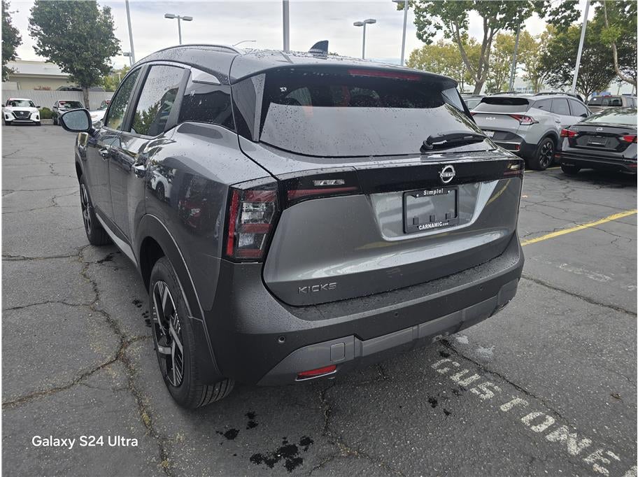 2026 Nissan Kicks MPV SV