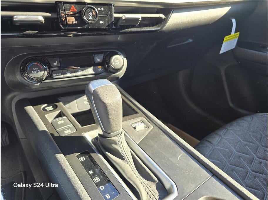 2026 Nissan Kicks SV Sport Utility 4D