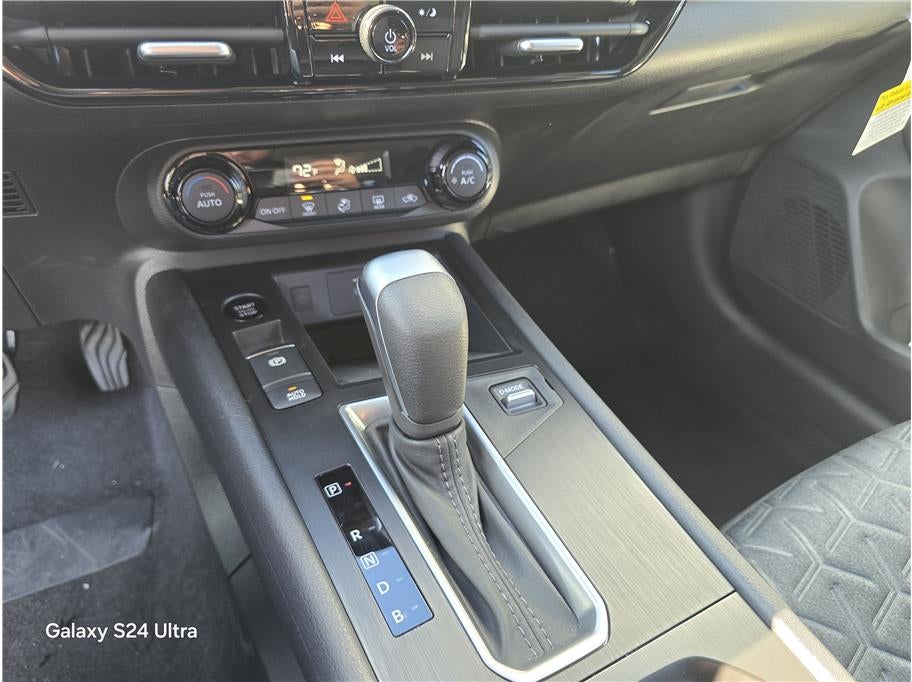 2026 Nissan Kicks SV Sport Utility 4D