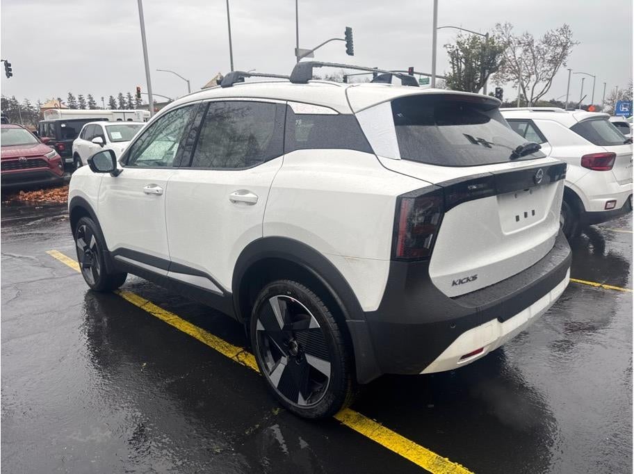 2026 Nissan Kicks MPV SR