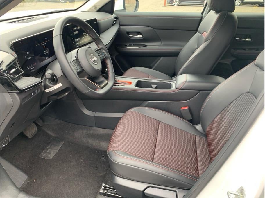 2025 Nissan Kicks SR Sport Utility 4D