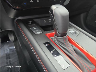 2026 Nissan Kicks SR Sport Utility 4D