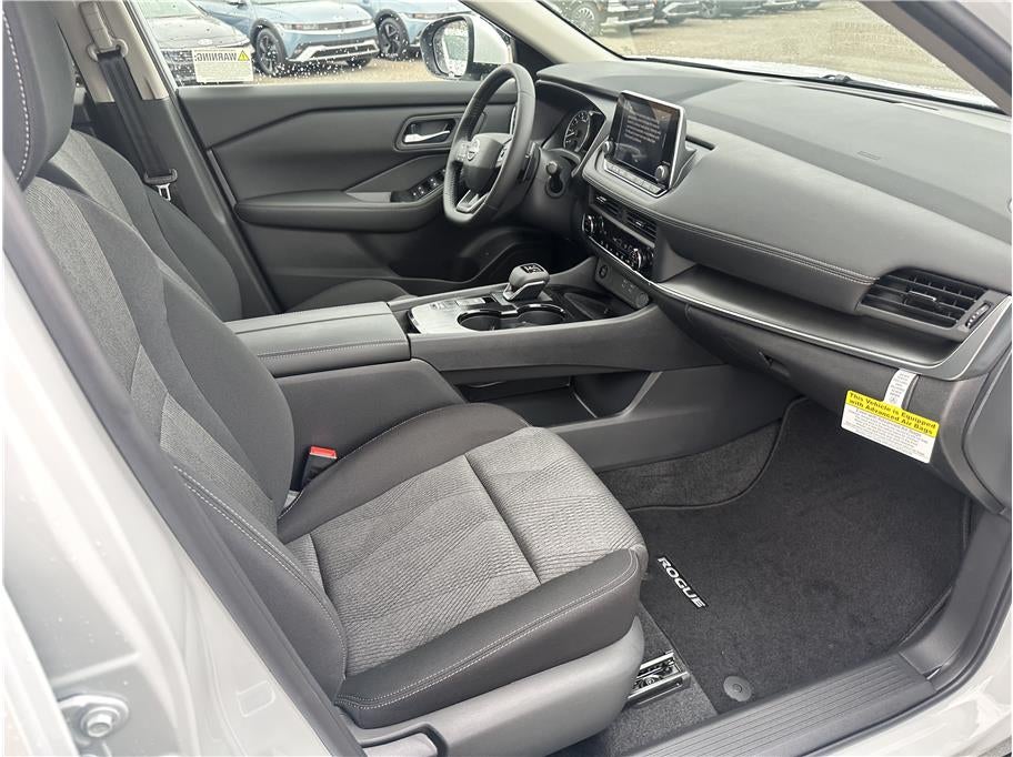 2026 Nissan Rogue SV (2026.5) Sport Utility 4D