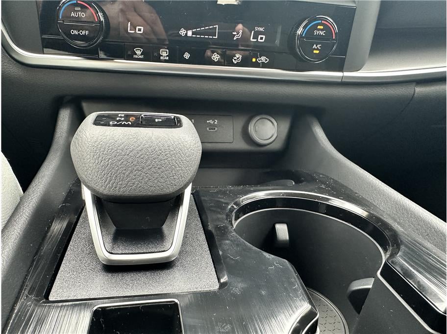 2026 Nissan Rogue SV (2026.5) Sport Utility 4D