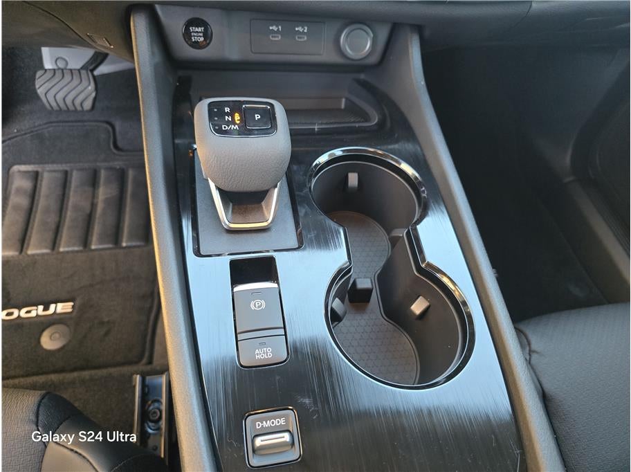 2026 Nissan Rogue SV Sport Utility 4D