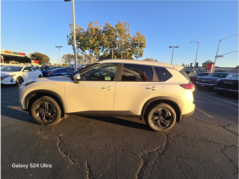2026 Nissan Rogue SV Sport Utility 4D